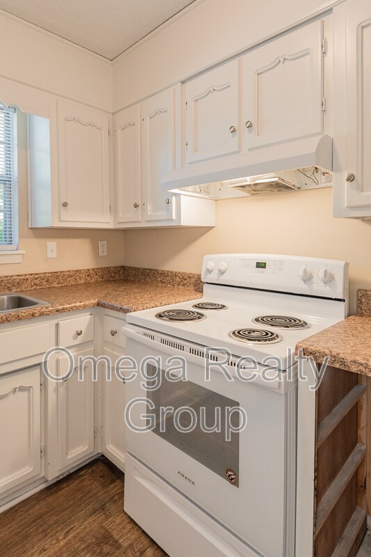 Building Photo - 3328 Warringwood Dr