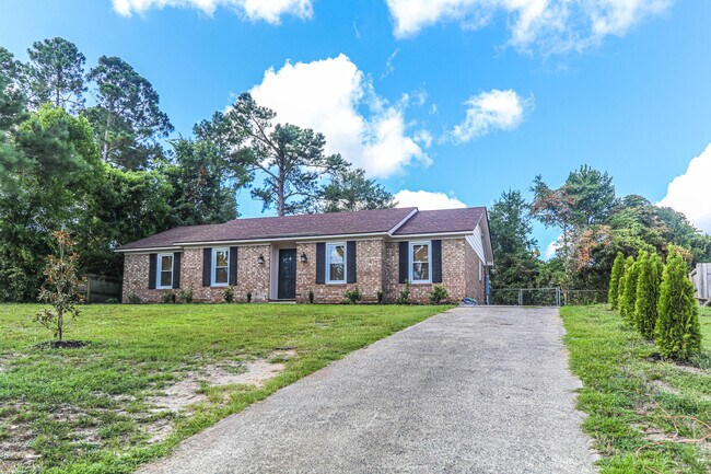 Building Photo - 3932 Creekwood Ln