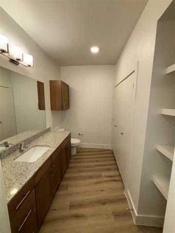 Building Photo - 300 N McDonald St