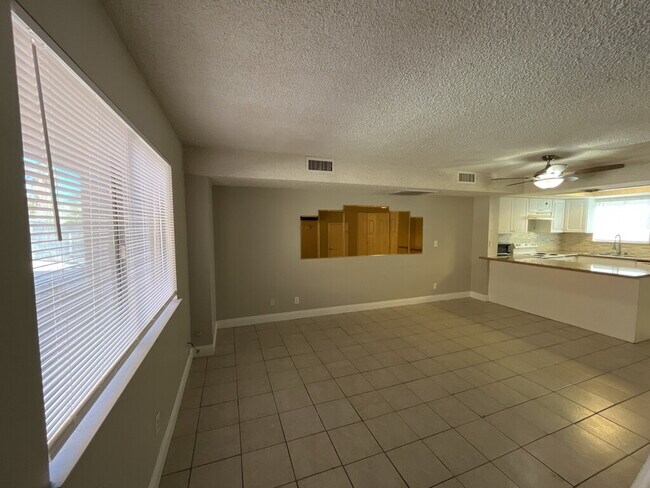 Building Photo - Don't miss the opportunity to call this co...