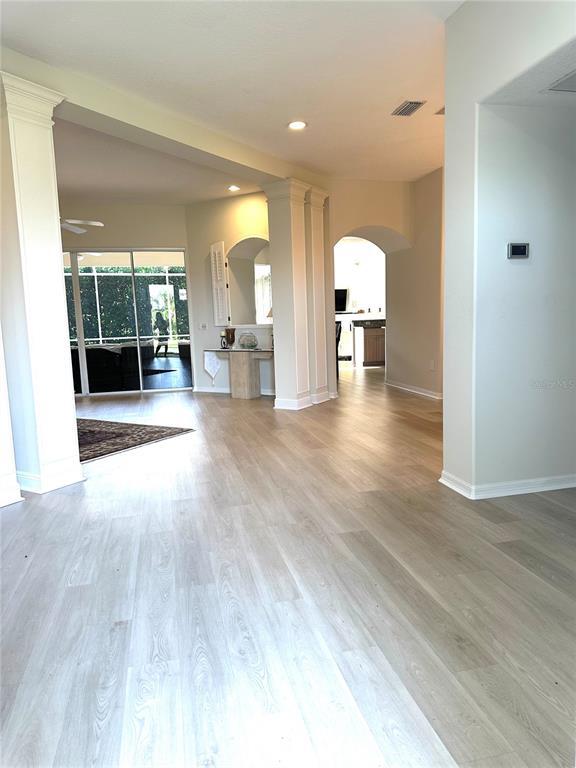 Building Photo - 8870 Huntington Pointe Dr