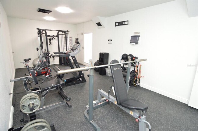 Building Photo - 5004 Castile Pl