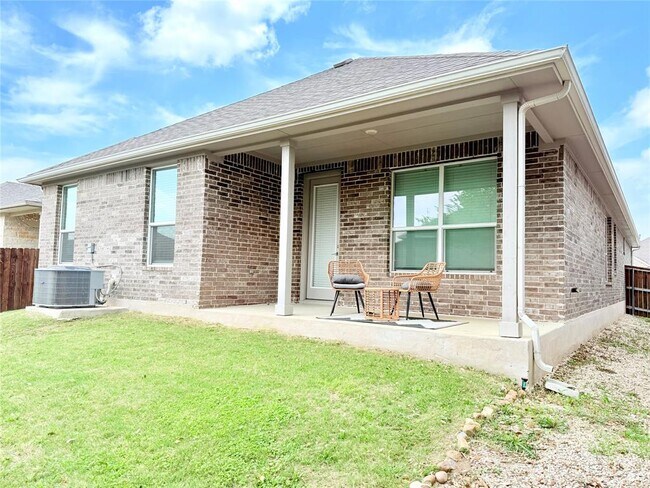 Building Photo - 2416 Bear Cub Bend
