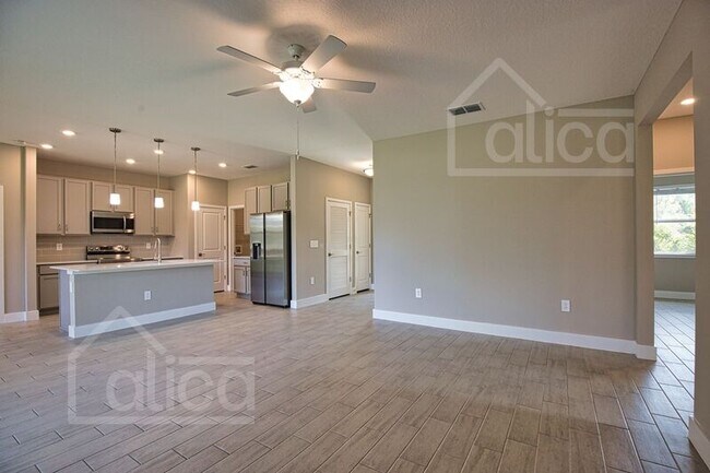 Building Photo - 3957 Constitution Dr