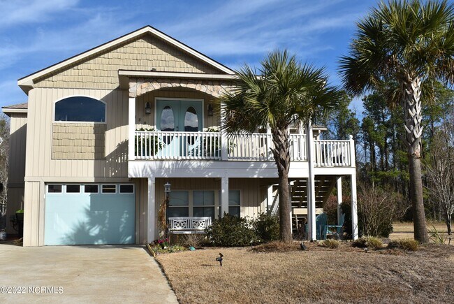 Primary Photo - 384 Hamilton Dr SE