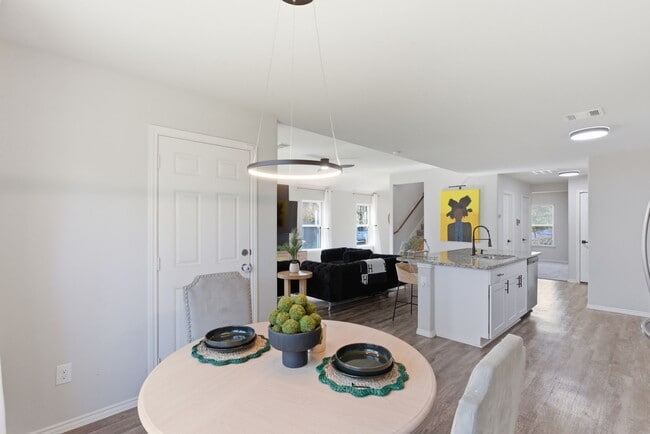 Building Photo - 8027 Dauntless Dr