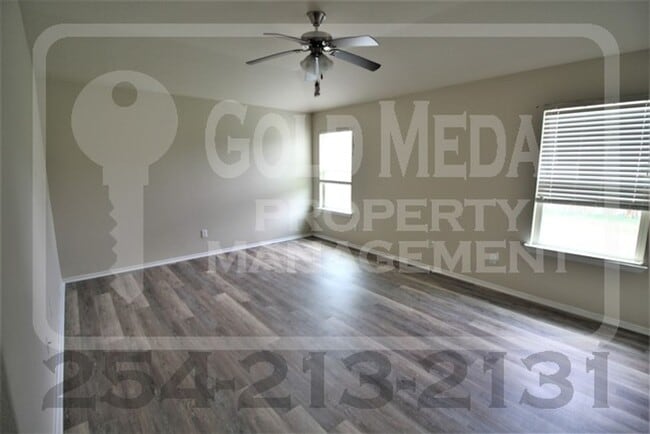 Building Photo - 6409 Cool Creek Dr