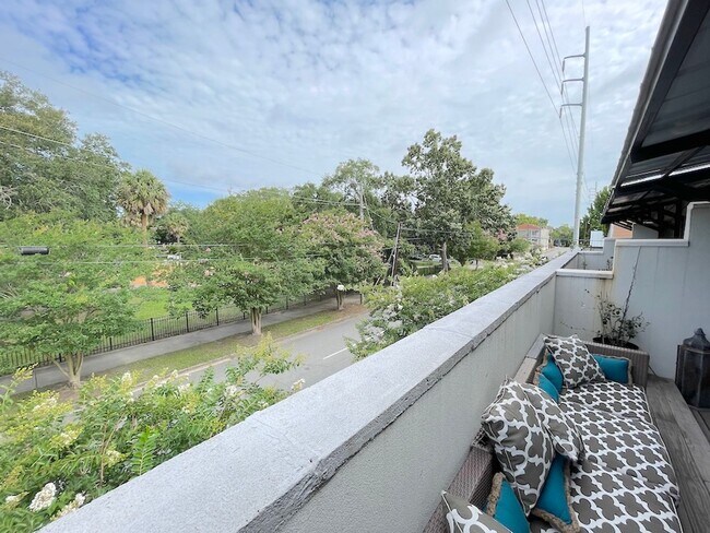 Building Photo - 2 BEDROOM | 2.5 BATH | BALCONY