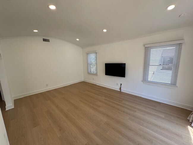 Building Photo - Classic Spanish Revival in California Heig...