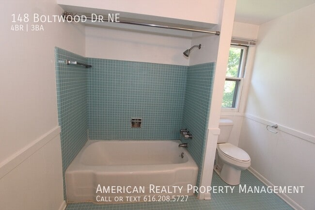 Building Photo - 148 Boltwood Dr NE