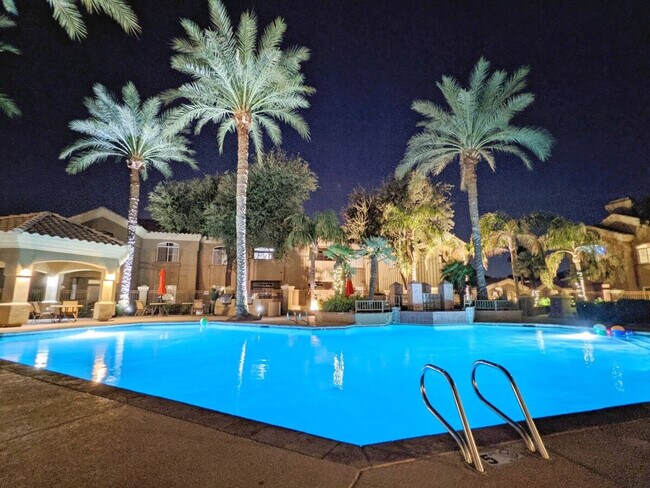 Building Photo - 5335 E Shea Blvd