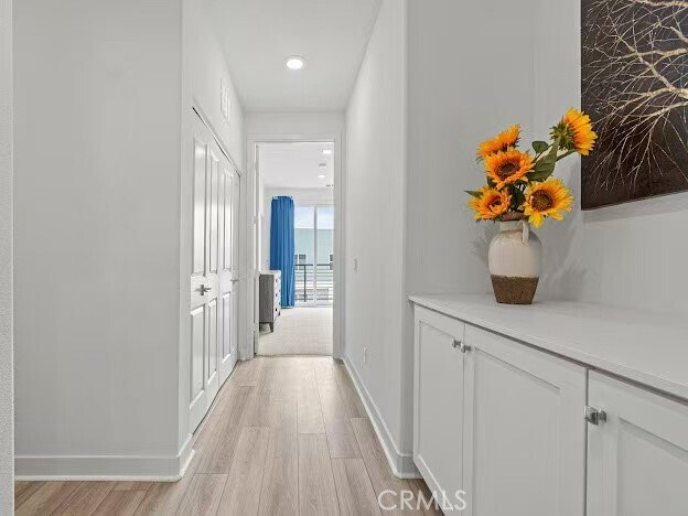 Building Photo - 352 Tank