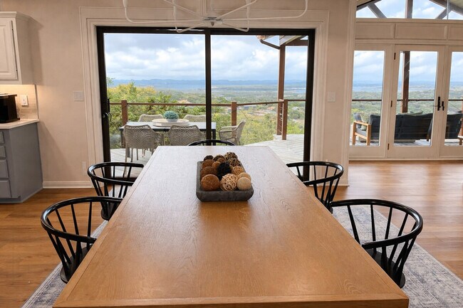 Building Photo - 515 Golden Eagle Loop