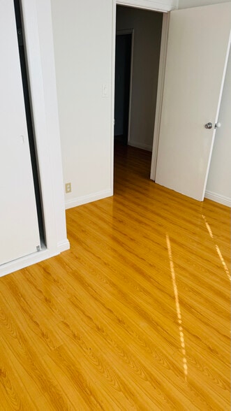 Building Photo - 515 N Nicholson Ave