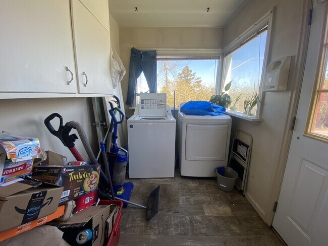 Building Photo - Walk to Whole Foods, Catch a Game at Civic Field, and Ride the Bus with Ease – Prime Lakeway Loca...