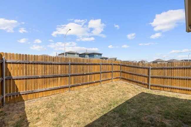 Building Photo - 14013 Heywood Dr