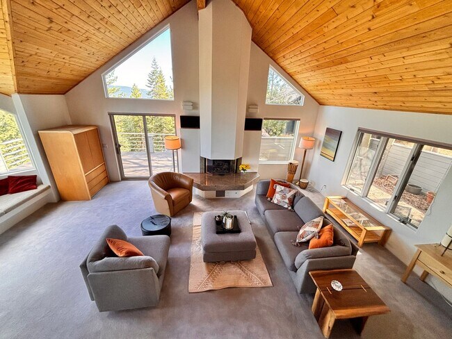 Building Photo - Ski Lease Available - Mountain Masterpiece with Panoramic Lake & Mtn Views