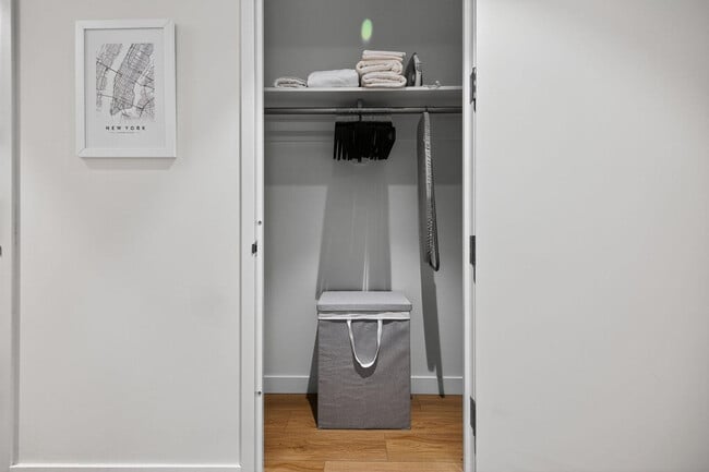 Building Photo - 160 Water St