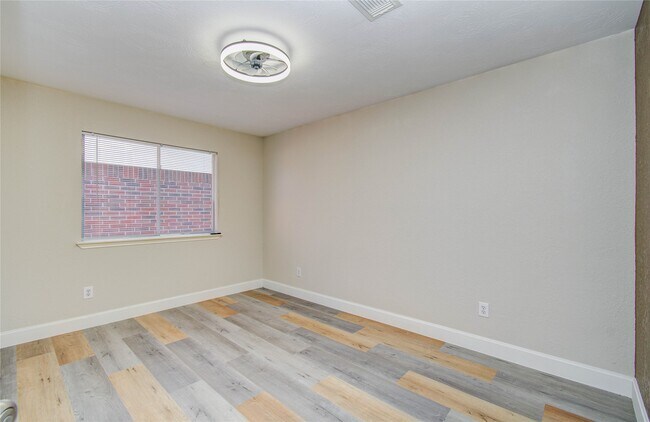 Building Photo - 12846 Sai Baba Dr