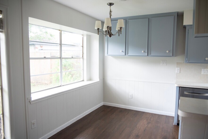 Building Photo - 12826 Westmere Dr