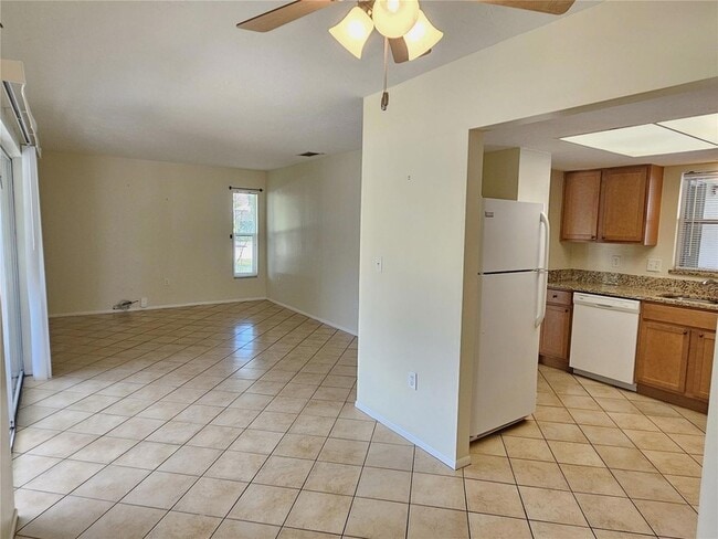 Building Photo - 105 Base Ave E