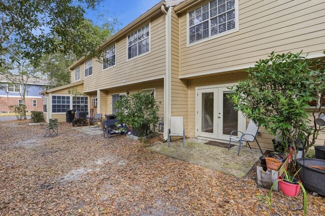 Building Photo - Townhome in Plantation Villas - Haile Plantation