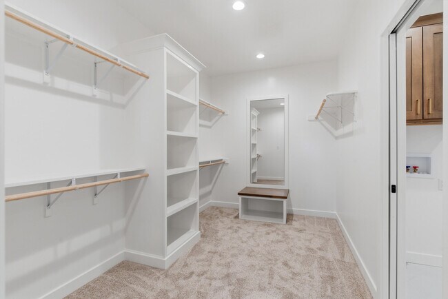 Building Photo - 2805 Easley Cabin Cir