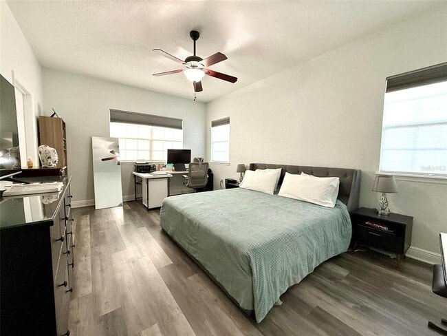 Building Photo - 17411 Promenade Dr