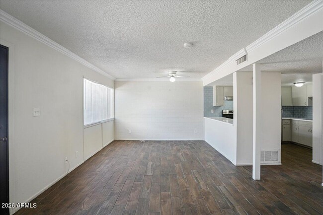 Building Photo - 6528 N 17th Ave