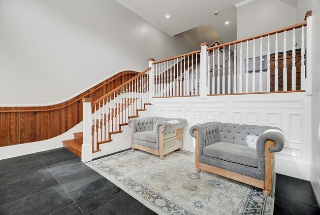 Building Photo - 2206 The Strand