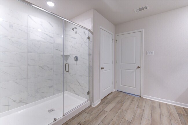 Building Photo - 2536 Malibu Gln Dr