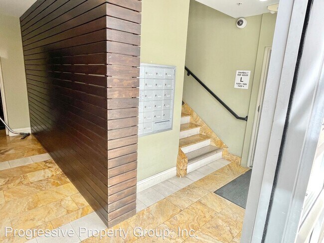 Building Photo - 2 br, 2 bath House - 3184 Mission Street, ...