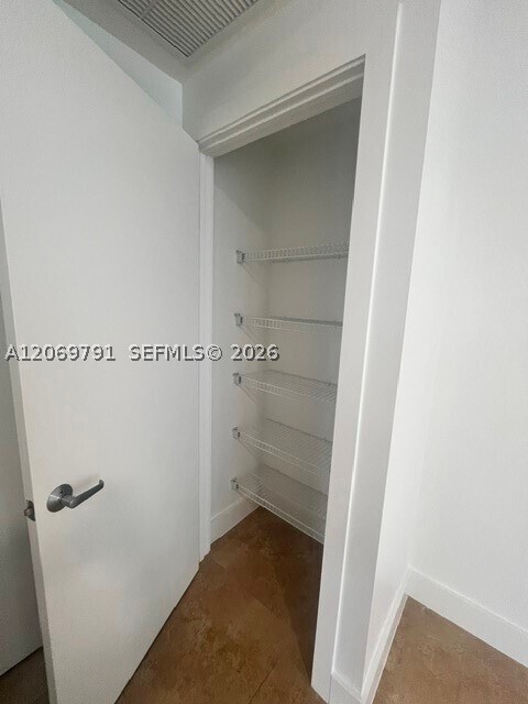 Building Photo - 1060 Brickell Ave