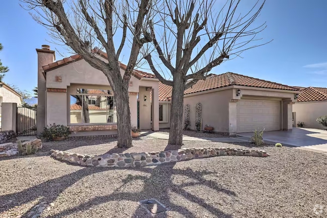 Building Photo - 10800 N Eagle Eye Pl