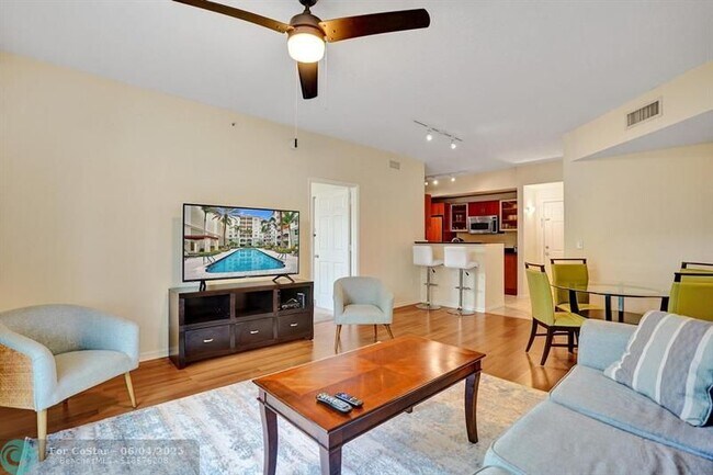 Building Photo - 804 E Windward Way