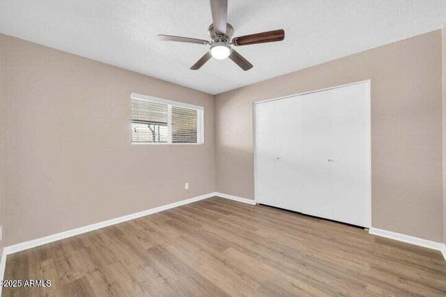 Building Photo - 9639 W Cinnabar Ave