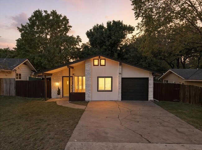 Building Photo - 5108 Emerald Forest Dr
