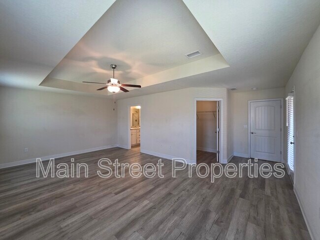 Building Photo - 4411 Fiske St