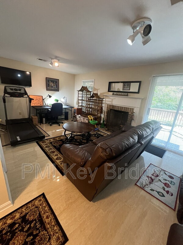 Building Photo - 7427 Salford Ct