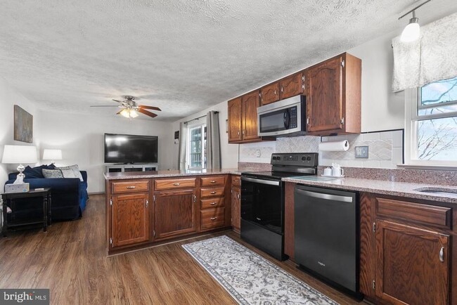 Building Photo - 7874 Butterfield Dr