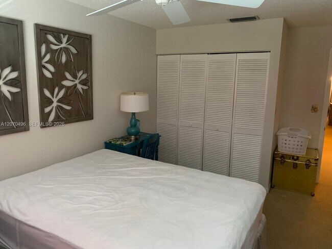 Building Photo - 3340 Torremolinos Ave
