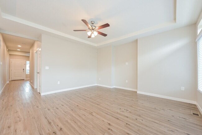 Building Photo - 17931 E 106th Pl