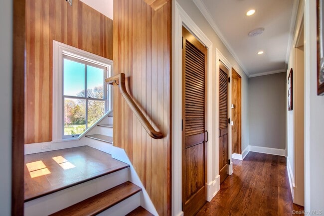 Building Photo - 106 Old Depot Rd