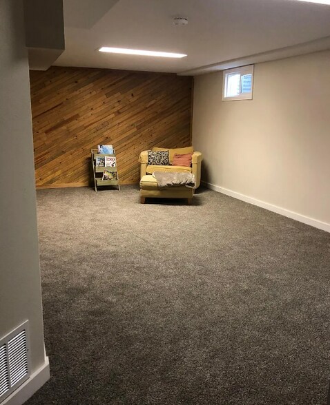 Large basement with lots of storage - 6482 Zephyr St