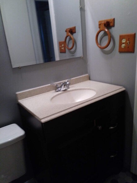 Bathroom newer vanity - 2609 Pioneer Rd