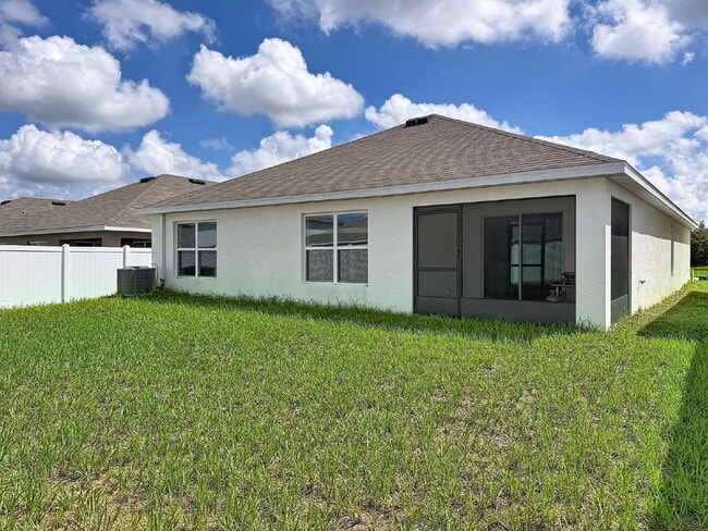Building Photo - 13559 Southern Magnolia Dr