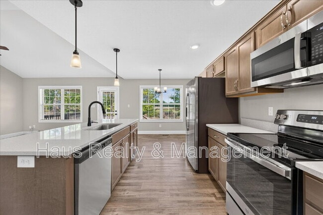 Building Photo - 1280 Cardinal Creek Dr