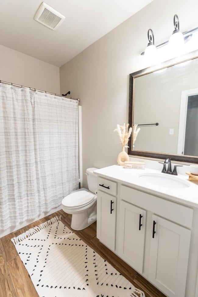 Building Photo - 3bed/ 2 bath home in Willow Heights