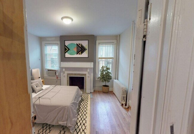 Building Photo - 1815 Vernon St NW