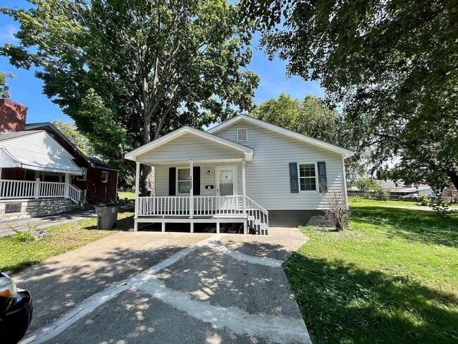 Building Photo - 1086 Duncan Ave